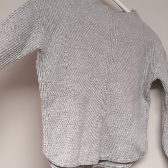 Babaton Light Gray Knit Top - Picture 2 of 5